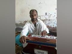 
      
      Famous Baloch singer shot dead in Pakistan
      
      