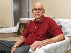 
      
      Laxman, Kumble condole demise of Bapu Nadkarni
      
      