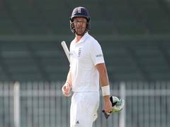 
      
      Ian Bell signs one-year extension with Warwickshire
      
      