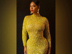 
      
      Beyonce had 'Destiny's Child' and 'Dreamgirls' reunion at...
      
      