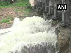 
      
      MP: Gates of Bhadbada dam opened, 53 mcft water released
      
      