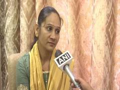 
      
      BJP offering ministerial post and money, won't accept: BSP...
      
      
