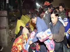 
      
      Youth Congress workers distribute blankets outside AIIMS on...
      
      