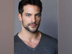 
      
      'Pretty Little Liars' star Brant Daugherty marries actress...
      
      