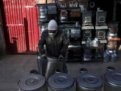 
      
      Afghanistan: Businesses in Kandahar may move to Pakistan,...
      
      