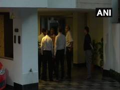 
      
      CBI, ED teams visit Chidambaram's house after HC refuses relief
      
      