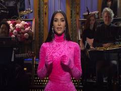 
      
      Kim Kardashian takes aim at entire family during 'SNL' monologue
      
      