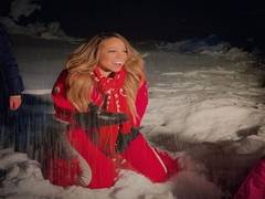 
      
      Mariah Carey, first artist with No. 1 hits in four different...
      
      