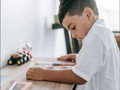 
    Reading to at-risk kids builds their resilience, suggests new research
    