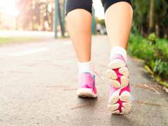 
    Study finds how many steps per day benefit health
    