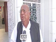 
      
      Congress' Hanumantha Rao welcomes Andhra govt's decision to...
      
      