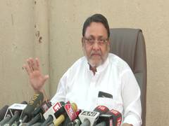 
      
      Sameer Wankhede is holding Bar License in his name, alleges...
      
      