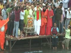 
      
      Uttarakhand CM Pushkar Singh Dhami performs Ganga Arti
      
      