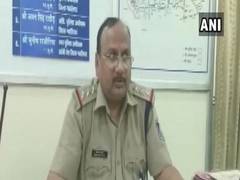 
      
      Gwalior: 2 booked for poisoning 5 roosters
      
      
