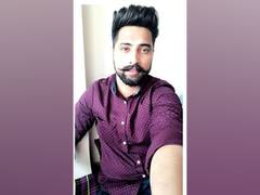
      
      This man is successful digital marketer, e-commerce expert at 20
      
      