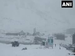 
      
      Himachal: 12 people stranded in Lahaul-Spiti due to heavy snowfall
      
      