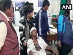 
      
      Six injured in clash between BJP and TMC workers in Asansol
      
      