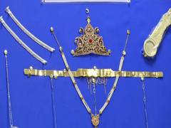 
      
      Telangana: Six inter-state house burglars arrested, property...
      
      