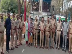 
      
      9 held by Cyberabad Police, 25 kg gold, weapons recovered 
      
      