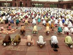 
      
      Devotees offer namaz at Jama Masjid on Eid Al-Adha 
      
      