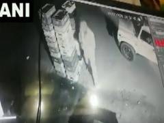 
      
      Policeman caught on CCTV stealing milk packets in Noida 
      
      