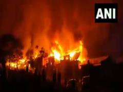 
      
      Houses damaged, several injured in fire in J-K's Baramulla 
      
      