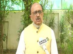 
      
      Mayawati, Akhilesh 'looted' people when in power, alleges UP...
      
      