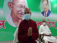 
      
      Bihar: JD(U) leader mocks Tejashwi Yadav; says he's waiting...
      
      