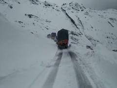 
      
      Rohtang pass to be officially closed if snowfall continues...
      
      