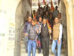 
      
      Hindu pilgrims leaves for Pakistan to visit Katas Raj temple  
      
      