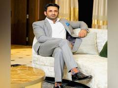 
      
      Mayank Singhvi establishes his mark in the investment banking...
      
      