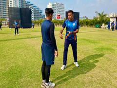 
      
      Munaf Patel is scouting for fast bowling talent 
      
      