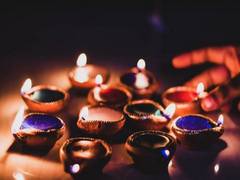 
      
      Bollywood celebs pour in sweet Diwali greetings for fans
      
      