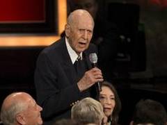 
      
      Comedy legend Carl Reiner dies at 98
      
      