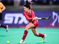 
      
      Catherine Caro announces retirement from USA hockey team
      
      
