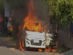 
      
      3 injured in Andhra's Vijayawada after man sets car ablaze
      
      