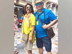 
      
      Neetu Kapoor commemorates Rishi Kapoor's 69th birth...
      
      