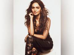
      
      Manushi Chhillar says she wants to dedicate her life to...
      
      