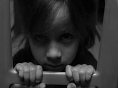 
    Childhood trauma impacts brain development, accelerates puberty
    