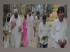 
      
      Gajendra Singh Shekawat visits Srikalahasti temple
      
      