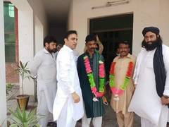 
      
      2 Christian brothers convert to Islam in Khyber Pakhtunkhwa's Bara
      
      