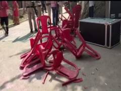 
      
      Clash breaks out between BJP and Cong workers in MP's...
      
      