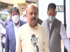
      
      Karnataka Bitcoin scam: Bommai accuses Cong of playing...
      
      