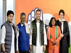 
      
      Sitting BJP MP Savitribai Phule joins Congress
      
      