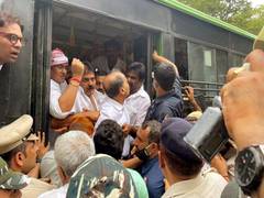 
      
      Rahul Gandhi ED probe: Cong delegation to meet President
      
      