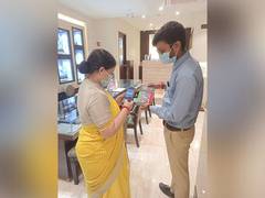 
      
      QRCodeChimp collaborates with Titan Eye+
      
      