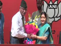 
      
      Former Vice Army Chief Sarath Chand joins BJP, terms party as...
      
      