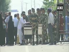 
      
      India releases six Pak prisoners 
      
      