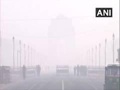 
      Delhi: AQI plunges to 'very poor' again 
      