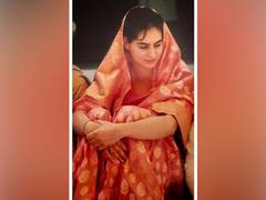 
      
      Priyanka Gandhi joins saree trend on twitter, posts 'Dinner...
      
      